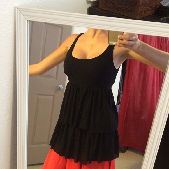 Layered Tank with Tie Back