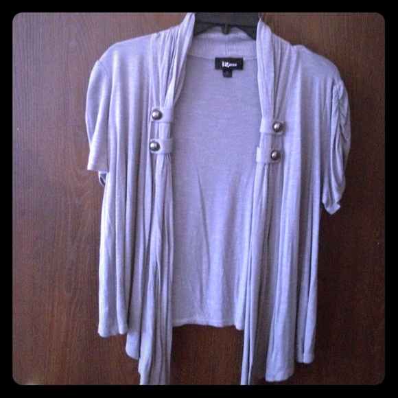 Grey cap (ruched) sleeve, lightweight "sweater"