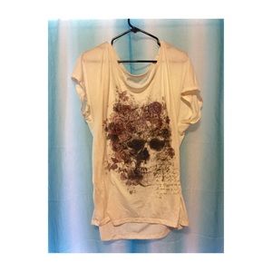 Off-white floral skull graphic T