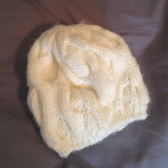 Cute knit hat - Picture 1 of 3