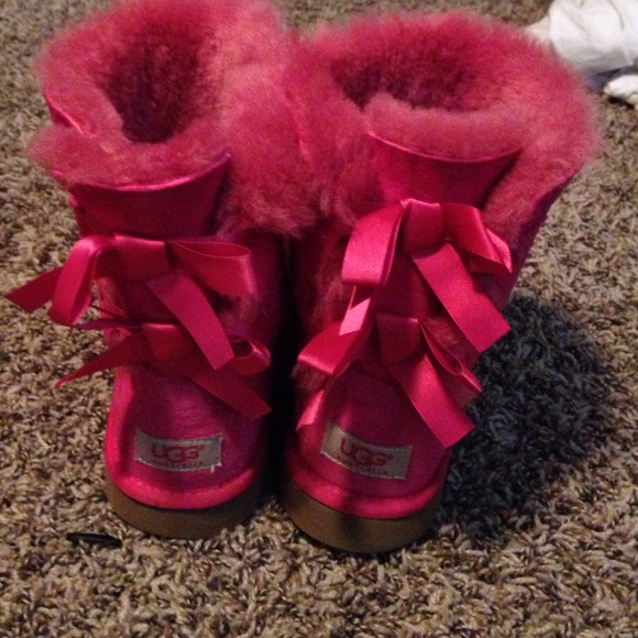 Bailey Bow Uggs Pink