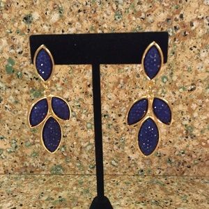 NWOT Sapphire/gold earrings
