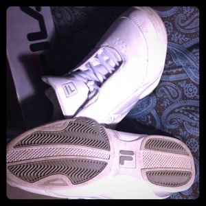 All white Clutch low fila