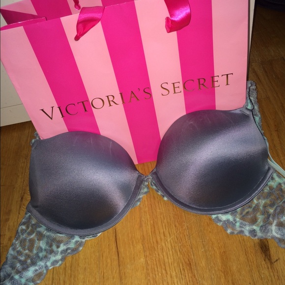 Limited Edition VS Lace Push Up Bra
