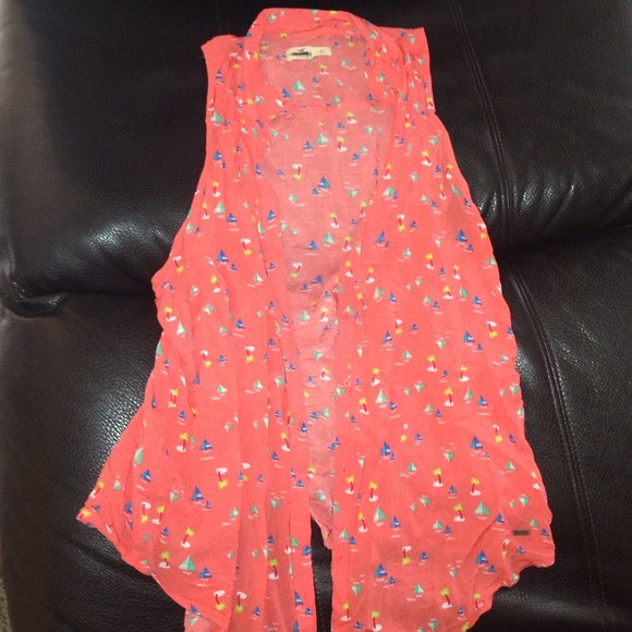 Never worn Hollister Tank