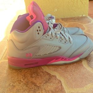 JORDAN GIRLS RETRO 5 SNEAKER