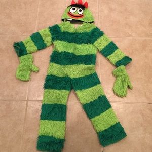 Brobee costume