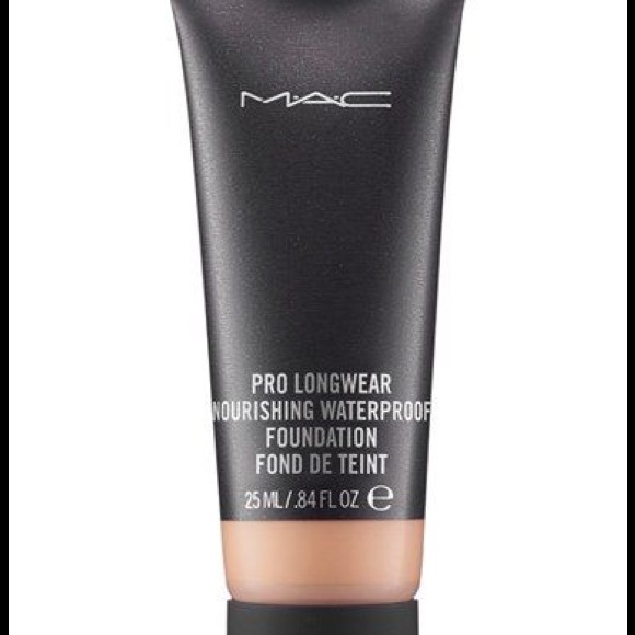❤️MAC NC35 waterproof foundation