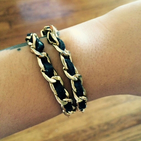 CHAIN BRACELET.