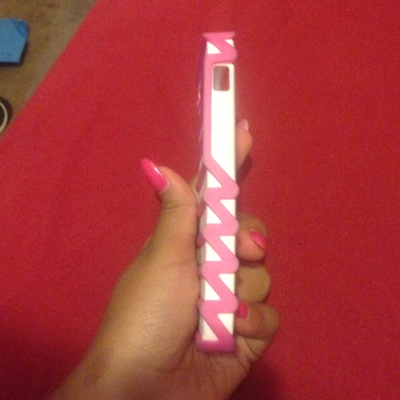 An iPhone5 case - Picture 4 of 4