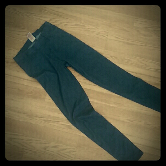 Dark wash jeggings