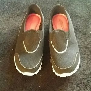 Skechers  Memory  Foam  shoes