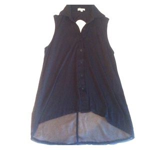 Black Sleeveless Button Up Top