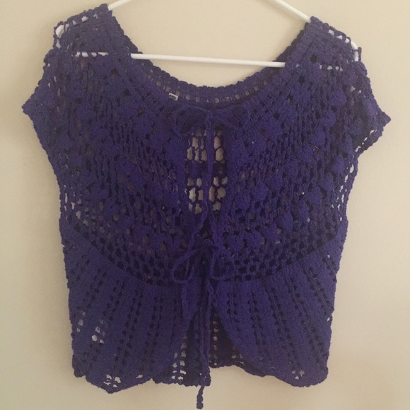 Crochet tie back top