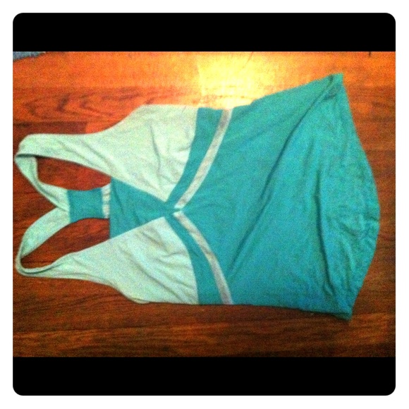 Lululemon tank