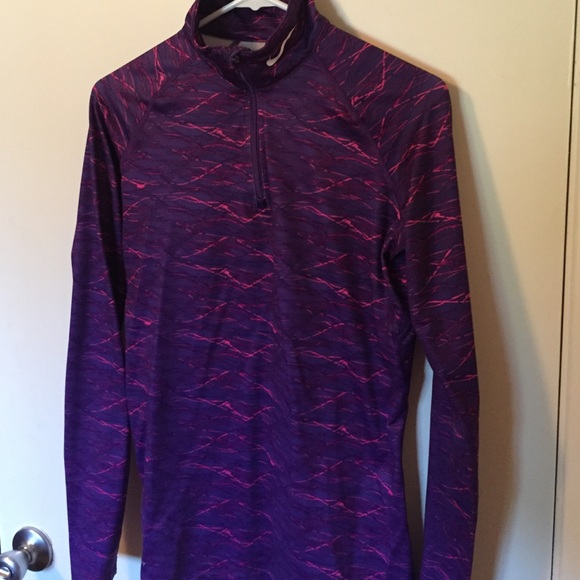 Nike Combat Fitted | Medium | Pink & Purple