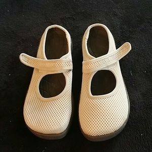 Faded Glory Mesh Upper Mule