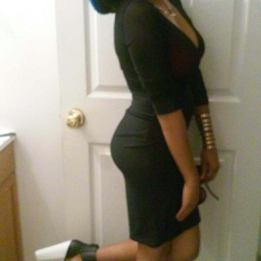 Dress - Picture 3 of 3