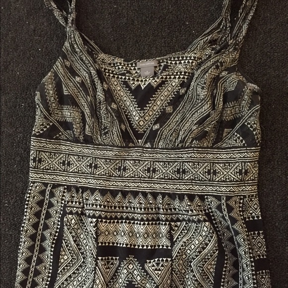 Ann Taylor Tops - Pretty Ann Taylor top!