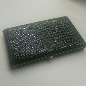 Frame clutch wallet