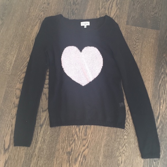 heart sweater!