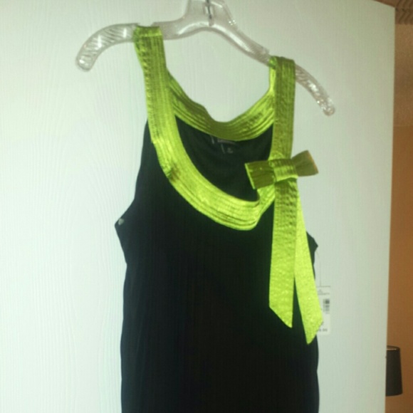 Black Cocktail dress with green bow at neckline. - Picture 2 of 2
