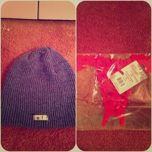 ⭐️BUNDLE⭐️ panties & beanie