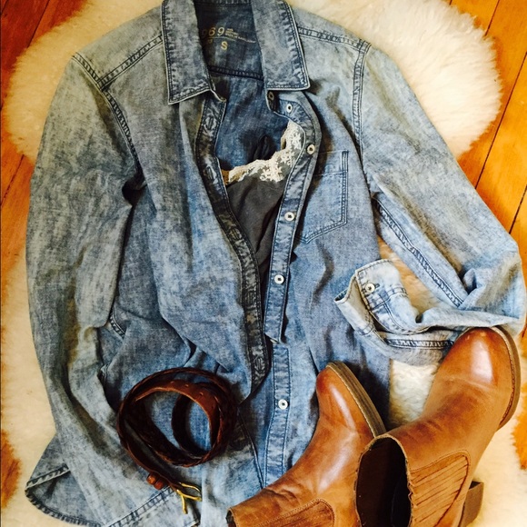 Gap chambray shirt