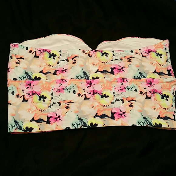 Victoria secret floral bandeau - Picture 3 of 3