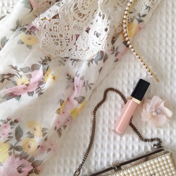 Flowy Flowered Tank with Crochet