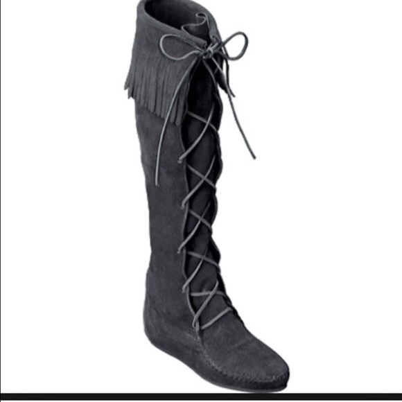Minnetonka fringe boots