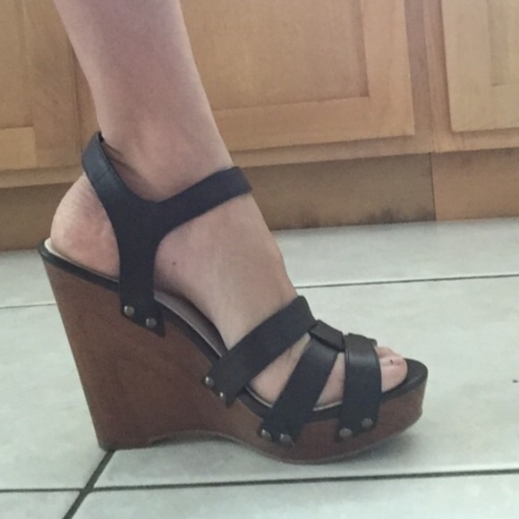 SOLD on Ⓜ️!  Sam Edelman for American eagle - Picture 3 of 3