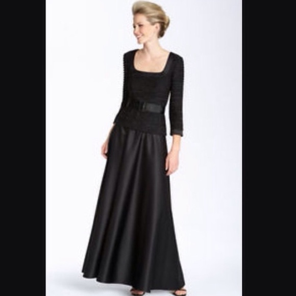 NWOT JS Collections Black Gown - Picture 1 of 4
