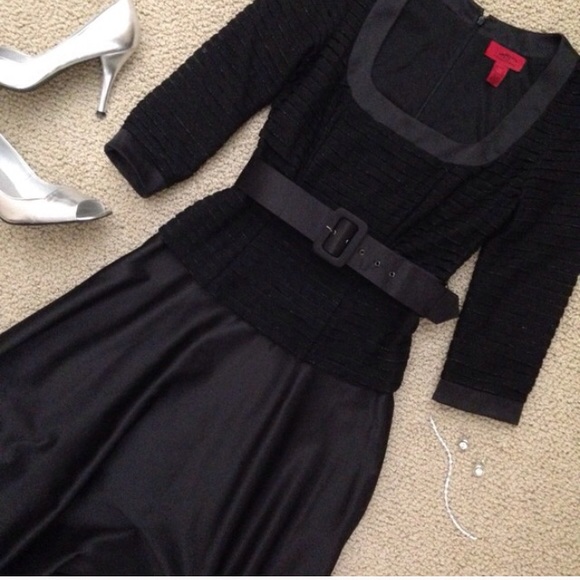 NWOT JS Collections Black Gown - Picture 2 of 4