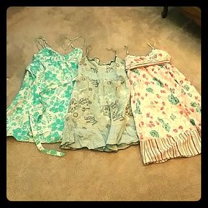 Great deal! Perfect for summer! 3 floral dresses!