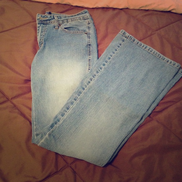 Blue jeans.