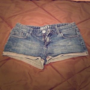 Roxy. Jean shorts.