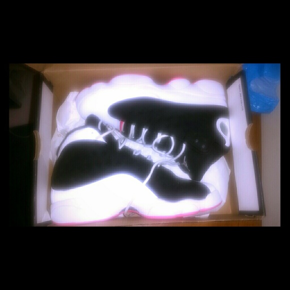Hyper Pink 13s