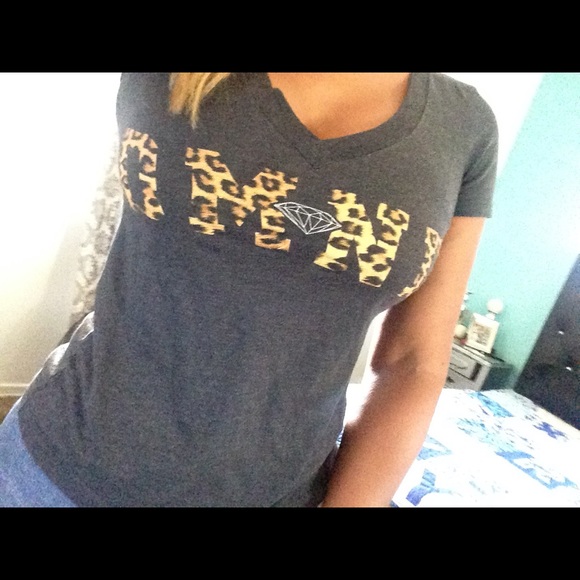 Diamond Supply  leopard top