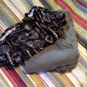 Key dress and camp pants bundle