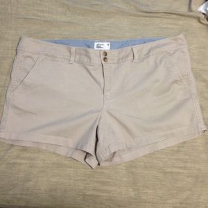 American Eagle khaki shorts