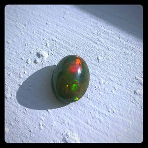 Natural black Opal 4.75 cts