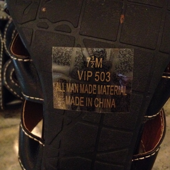 NY VIP Sandals Size 7 1/2M - Picture 3 of 3