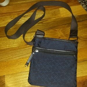 cross shoulder bag