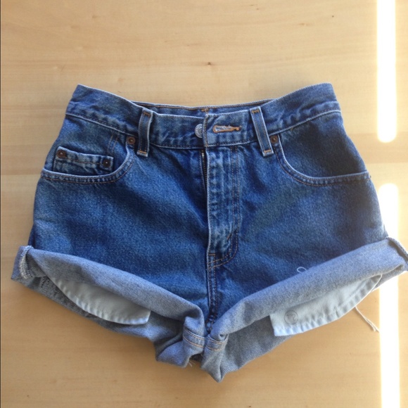 Levi's high waisted shorts