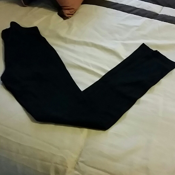 Black leggings