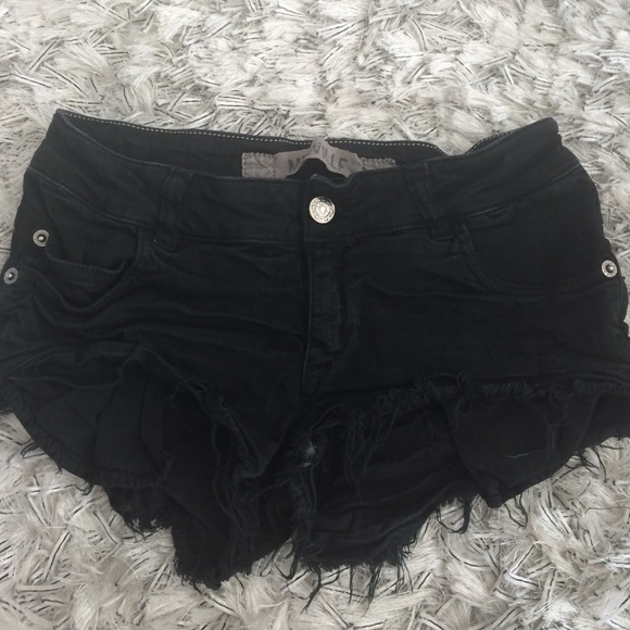 Brandy Melville Pants - Brandy Melville black cutoff shorts