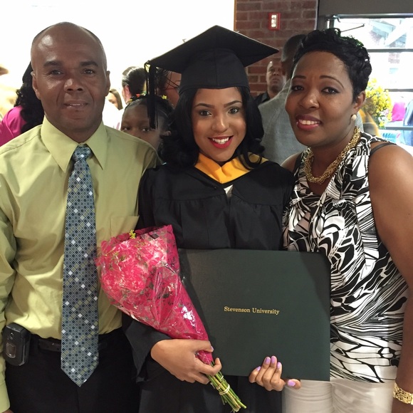 Meet your Seller and Buyer 😊 - Picture 2 of 4