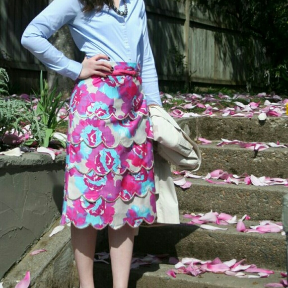 eshakti Dresses & Skirts - Scalloped floral pink blue tan pencil skirt