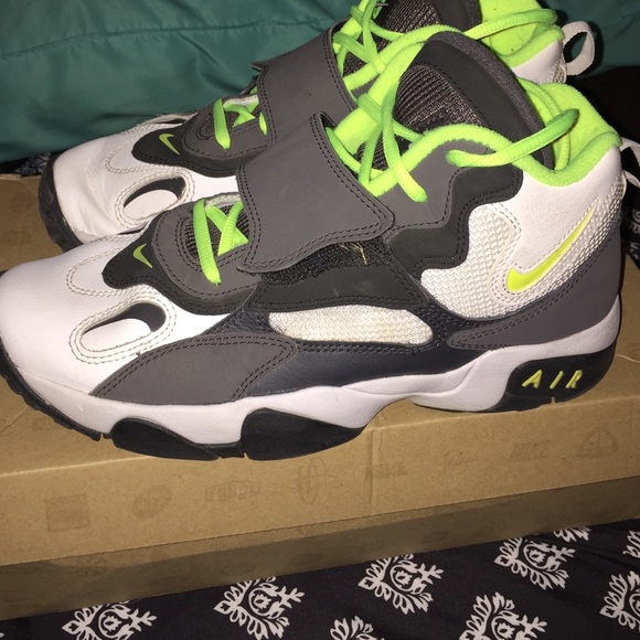 Nike Air Speed Turf size 7Y.